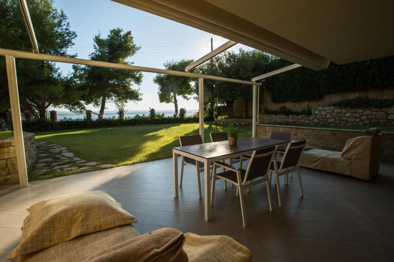 Moriel Seaside Homes Suites Elia Nikitis Exterior photo